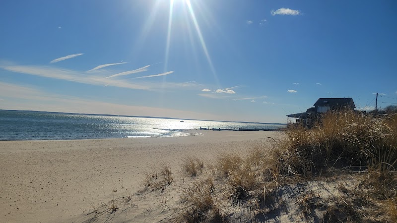 New Suffolk Beach photo 3