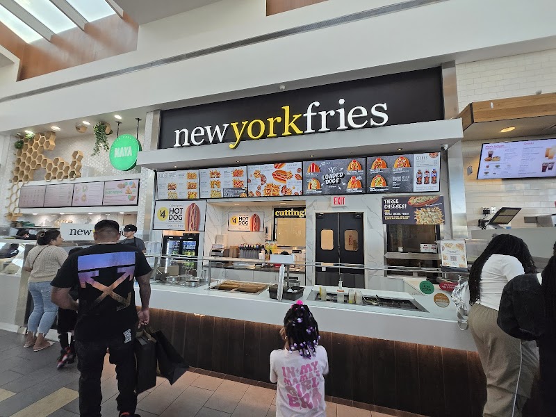 New York Fries Roosevelt Field photo 5