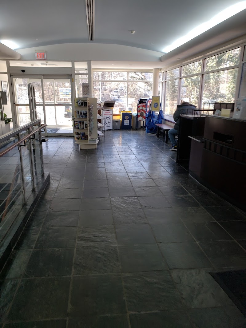 Northport-East Northport Public Library photo 5