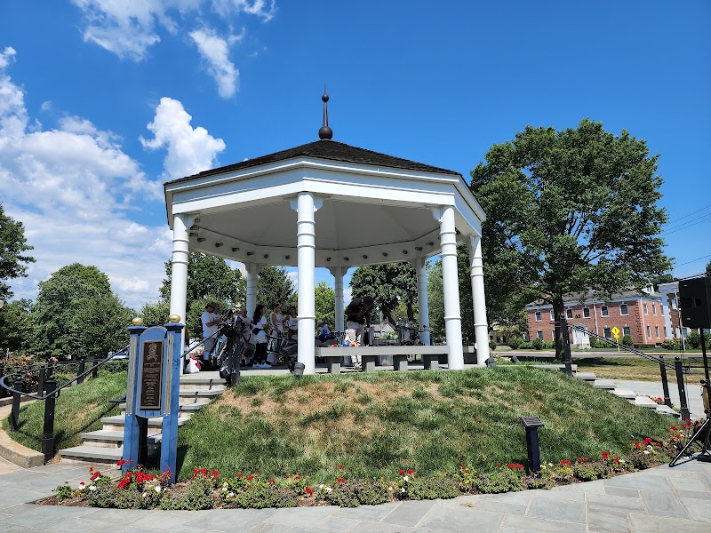 Norwalk Town Green photo 3