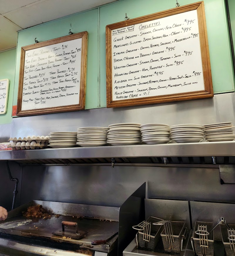 Pagliaro's Lunch photo 3