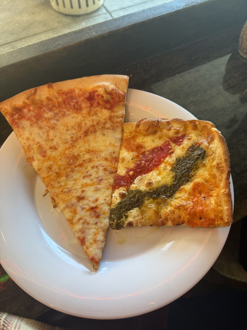 Pat's Pizza photo 3