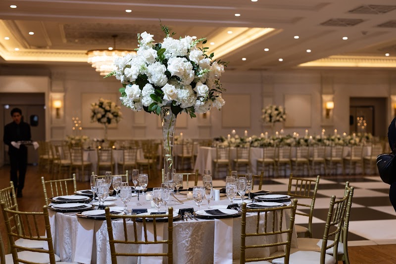 Pedestals Floral Decorators - Wedding & Event Florists photo 3