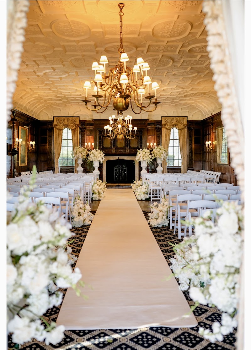 Pedestals Floral Decorators - Wedding & Event Florists photo 5