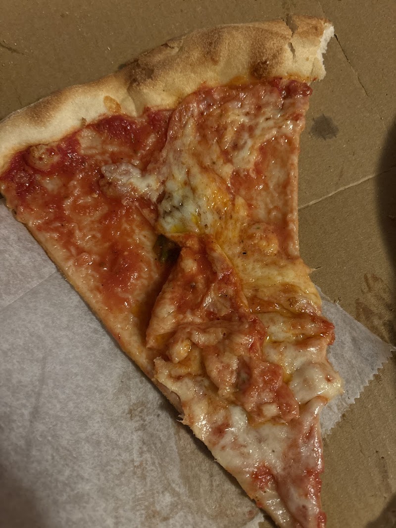 PELLEGRINO'S PIZZA photo 3