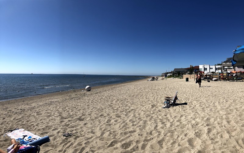 Penfield Beach photo 4