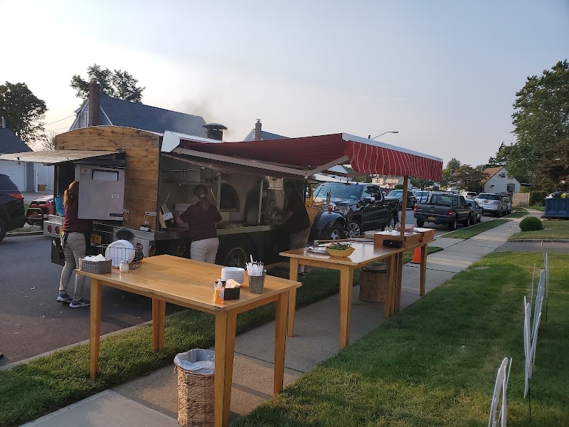 Pies-on Wheels Wantagh NY photo 4