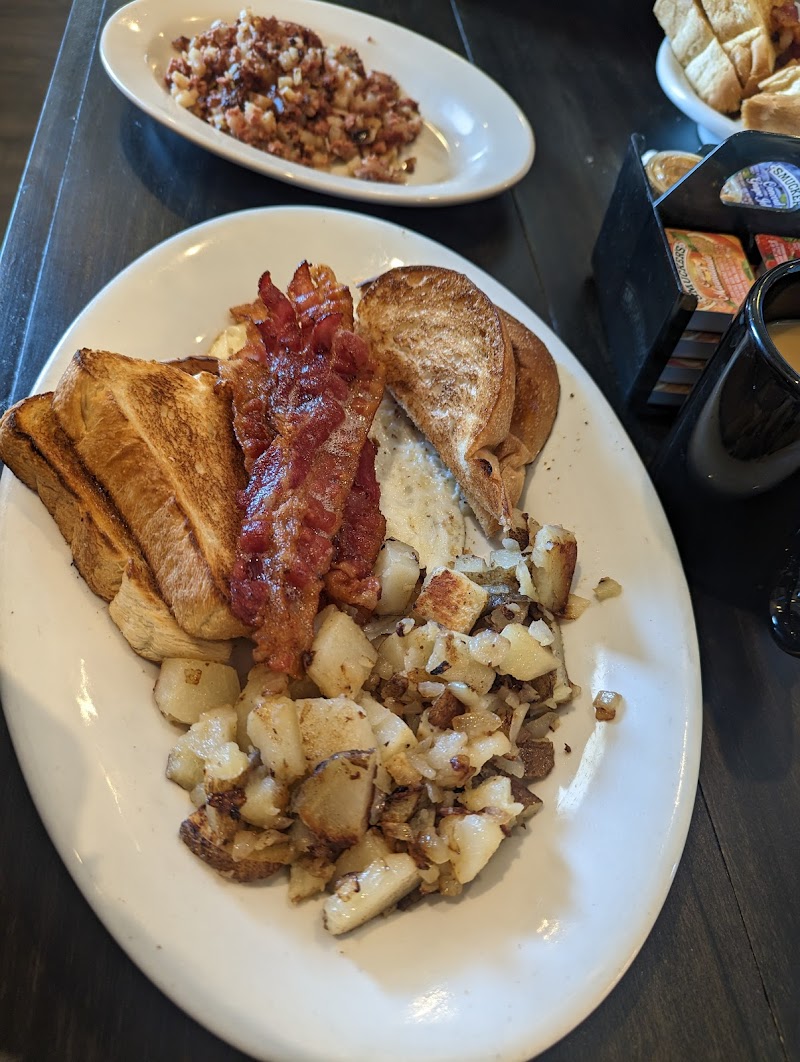 Pit Stop Diner photo 2