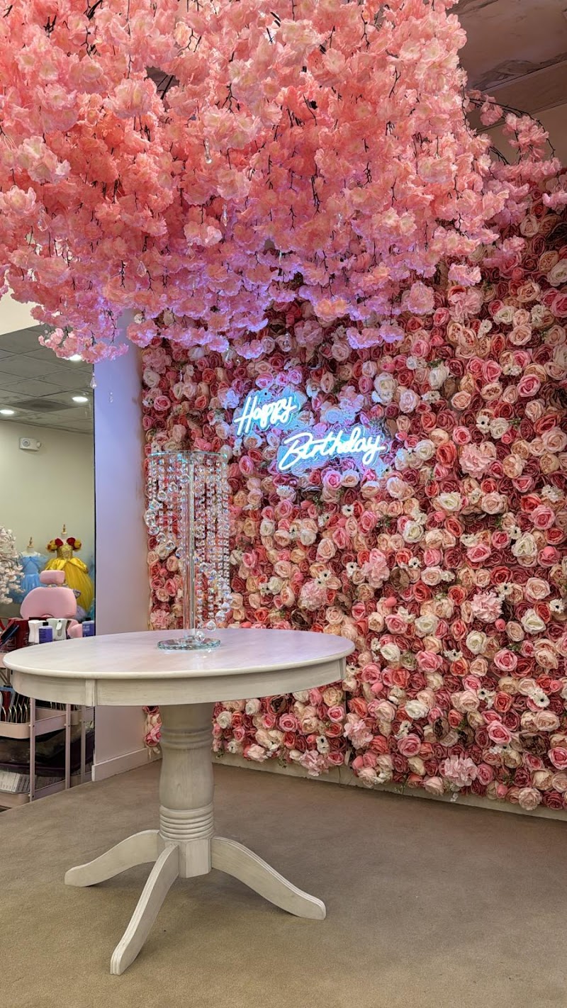 Pixie Dust kids lounge and boutique photo 4