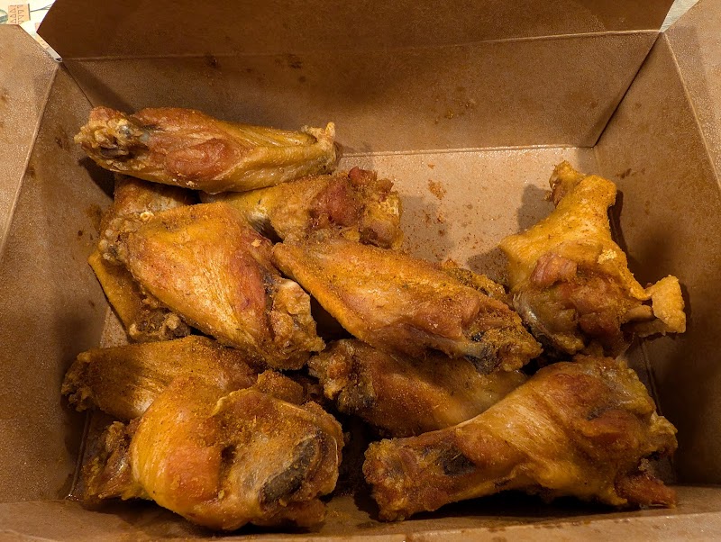Pizza & Wings photo 1