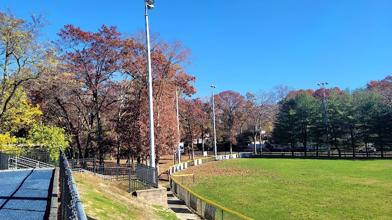 Plainview Old Bethpage community park photo 2