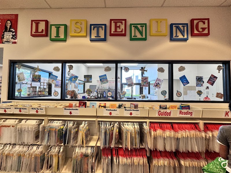 Plainview-Old Bethpage Library photo 3