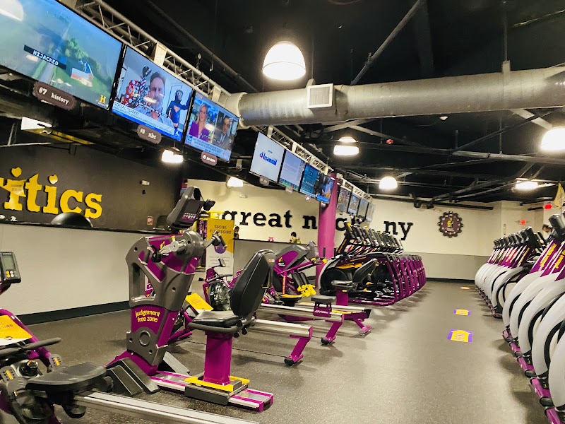 Planet Fitness photo 2