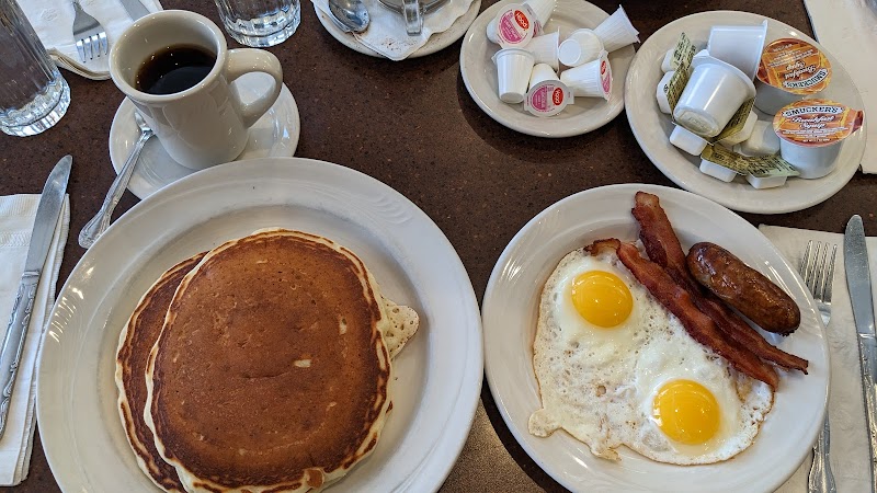 Plaza Diner Restaurant photo 2