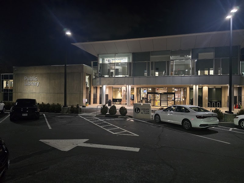 Port Washington Public Library photo 4