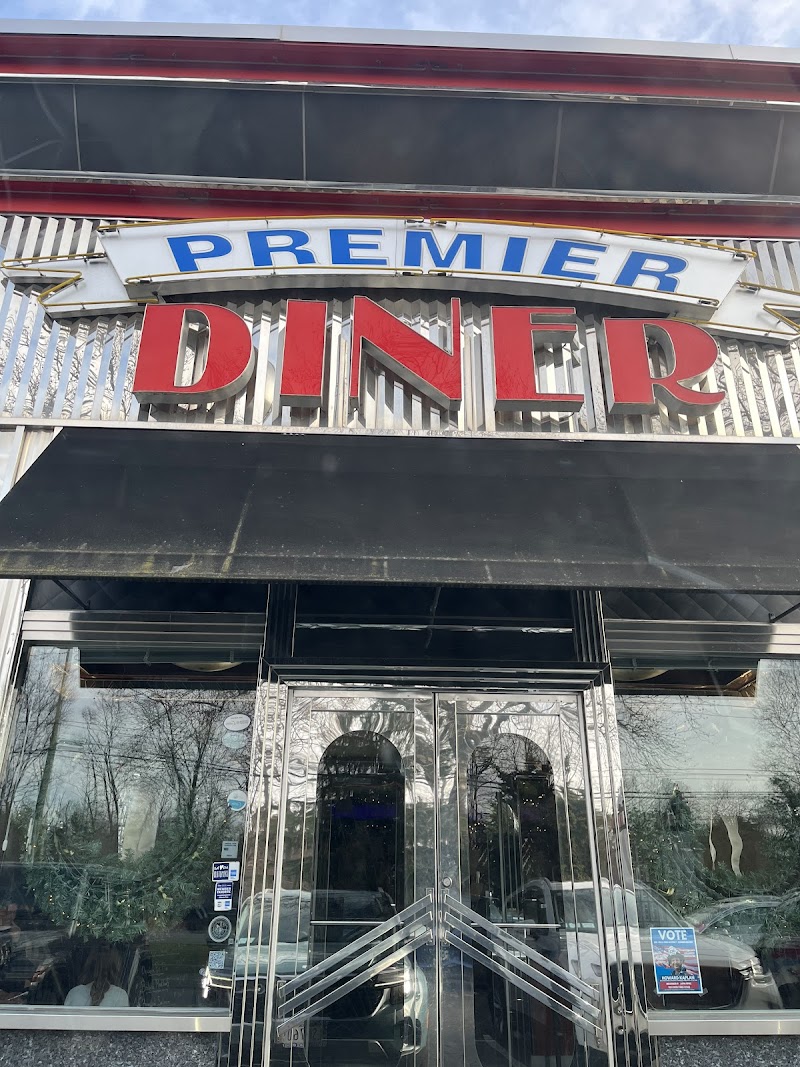 Premier Diner Commack photo 3