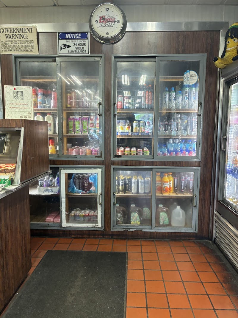 Raceway Delicatessen photo 5