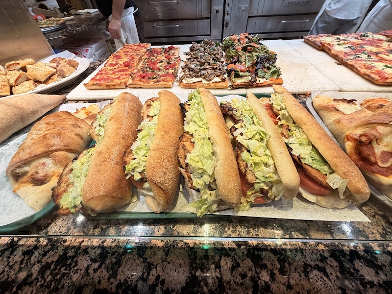 Raimo's Pizza & Restaurant photo 2