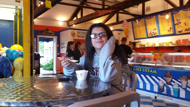 Ralph’s Famous Italian Ice. & Ice Cream photo 2