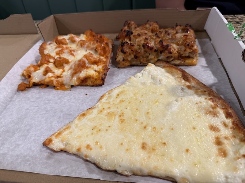 Ralph's Pizza photo 3