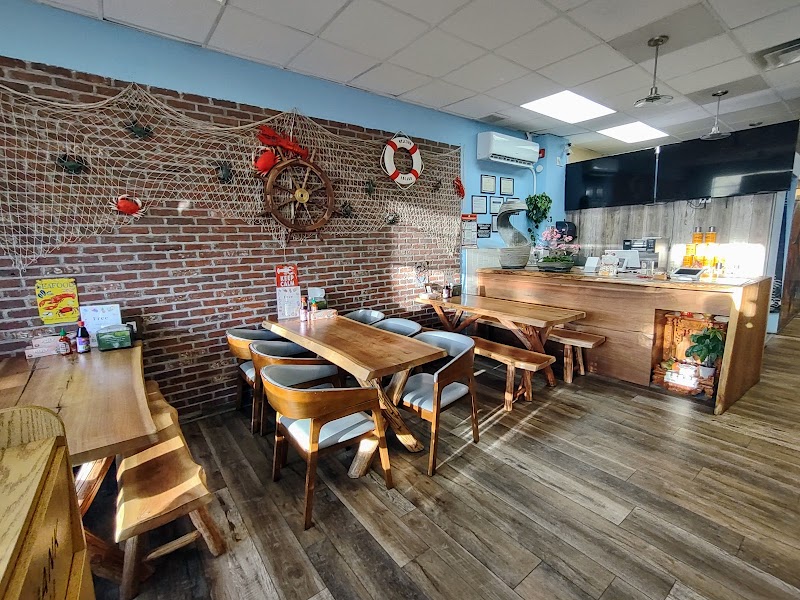 Red Cajun and Grill photo 1