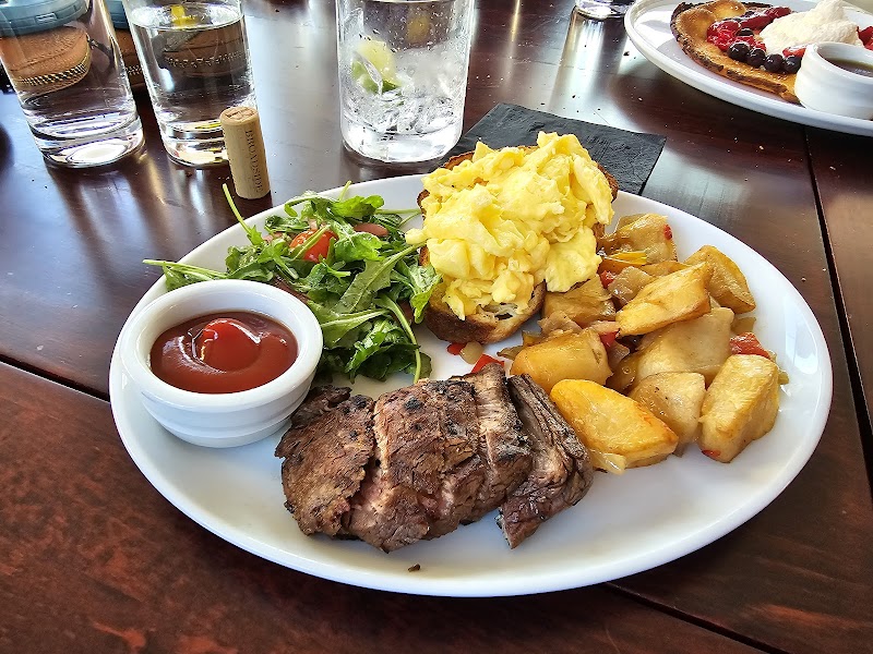 Red Horse by David Burke – White Plains photo 3