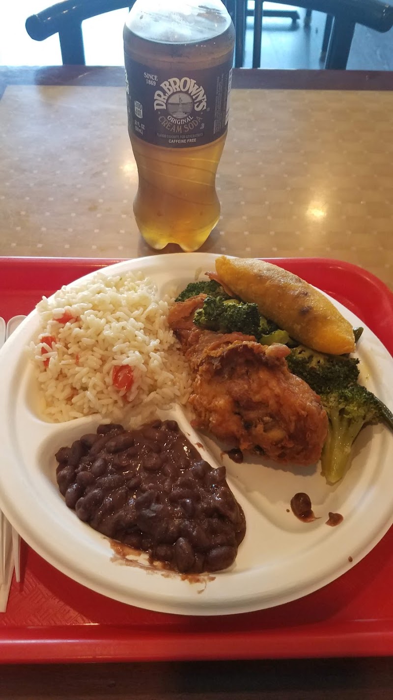 Reyes Deli photo 5