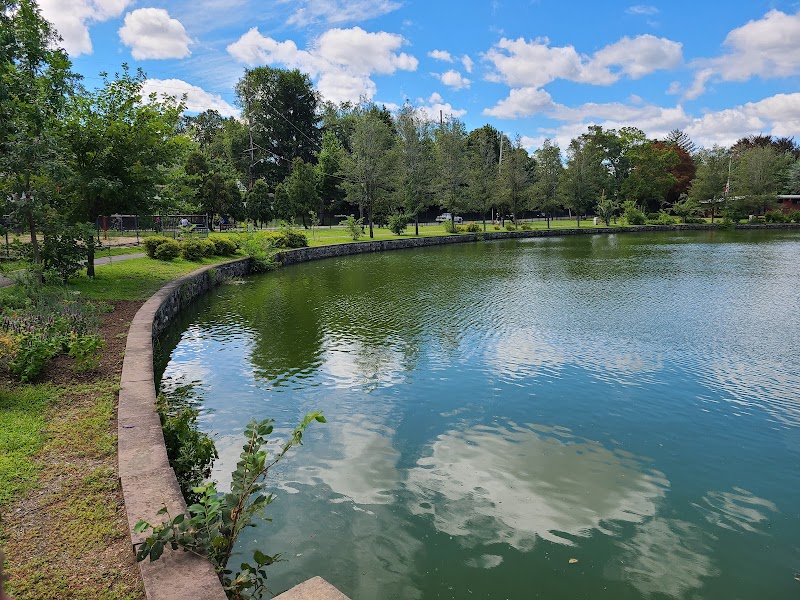 Ridder's Pond Park photo 2
