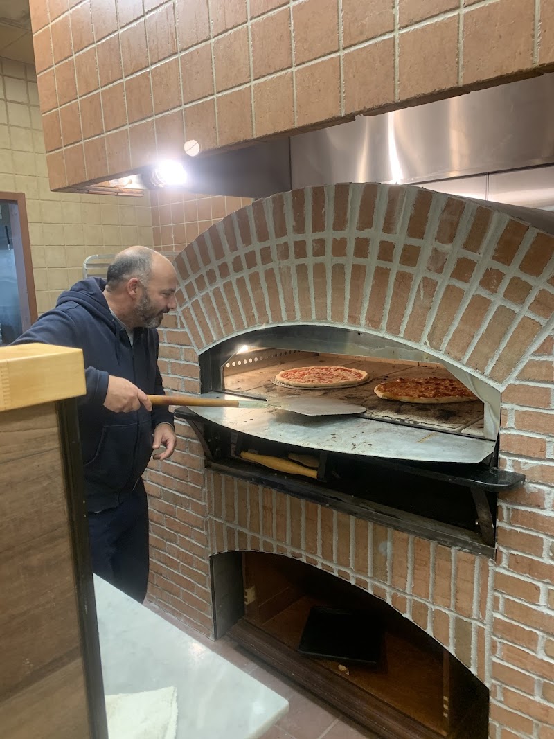 Rocco's Pizza & Catering photo 3