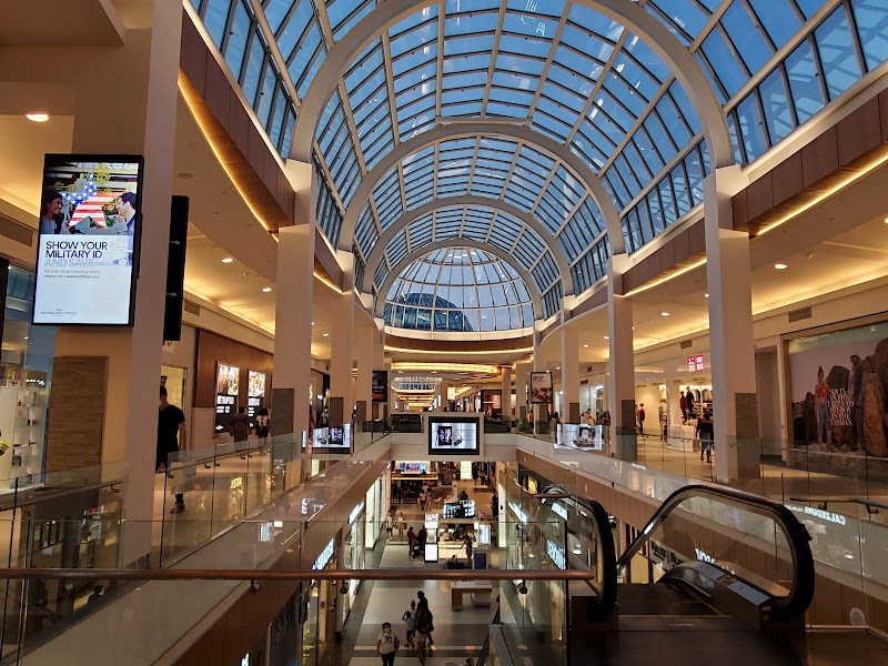 Roosevelt Field photo 3