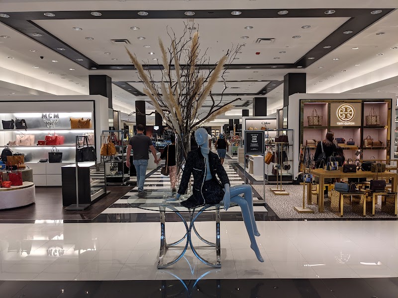 Roosevelt Field photo 5