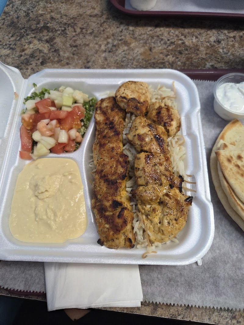 RoRo 's Gyro Place photo 4