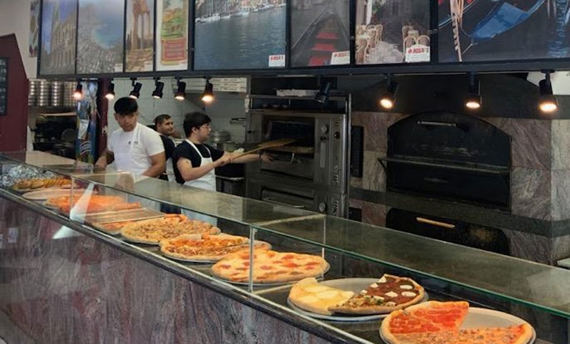 Rosa's Pizzeria and Restaurant photo 1