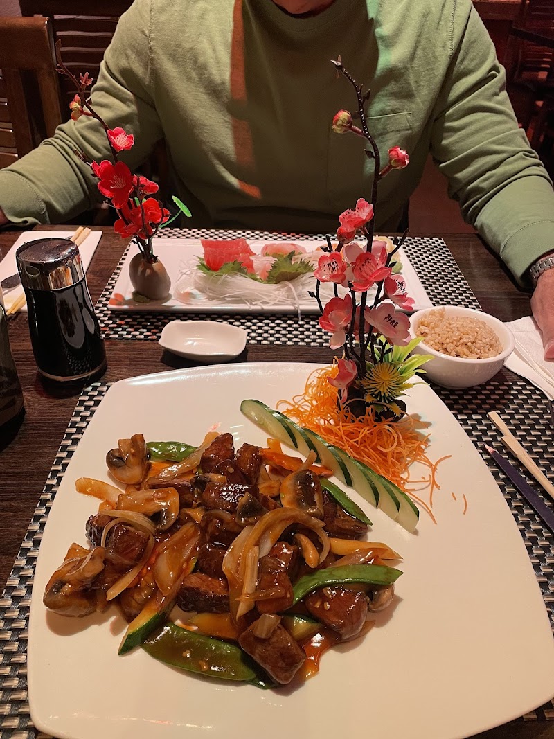 Ruka Asian Fusion Sushi & Lounge photo 3