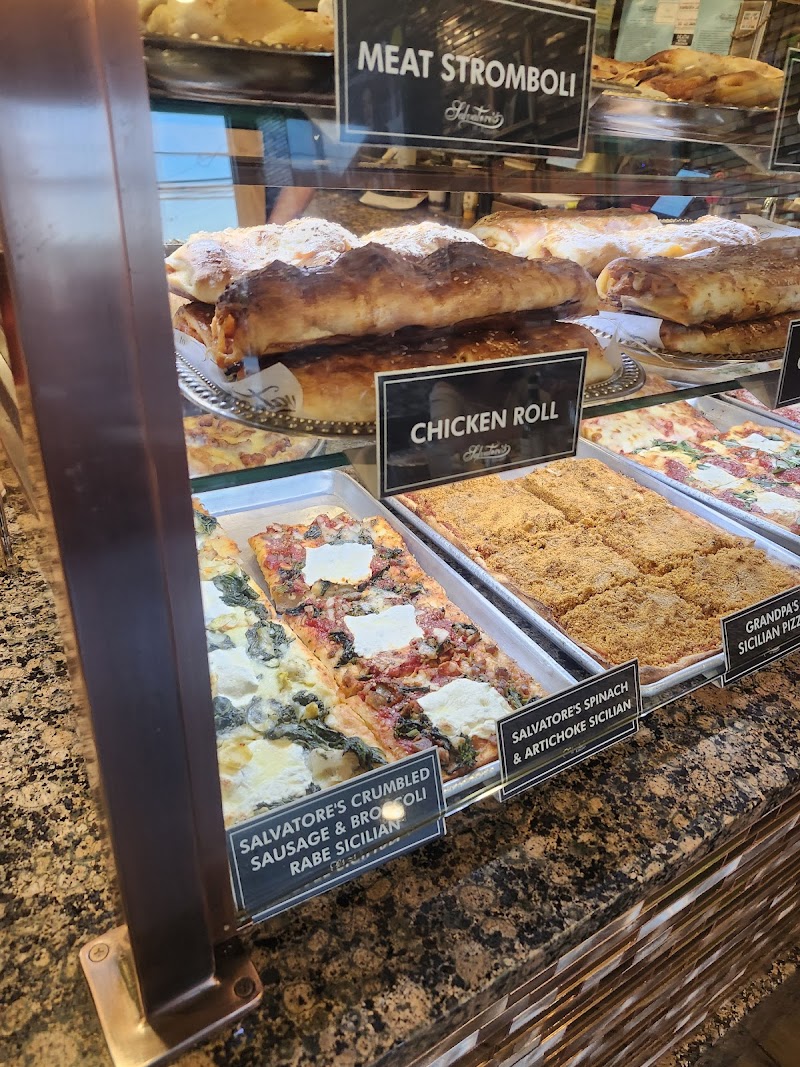 Salvatore's of Elmont Pizzeria & Restaurant photo 4