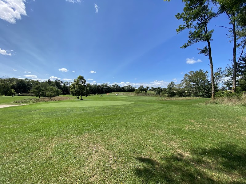 Sandy Pond Links photo 1