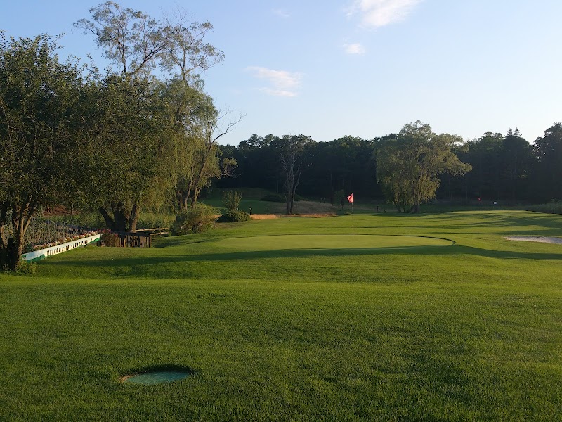 Sandy Pond Links photo 3