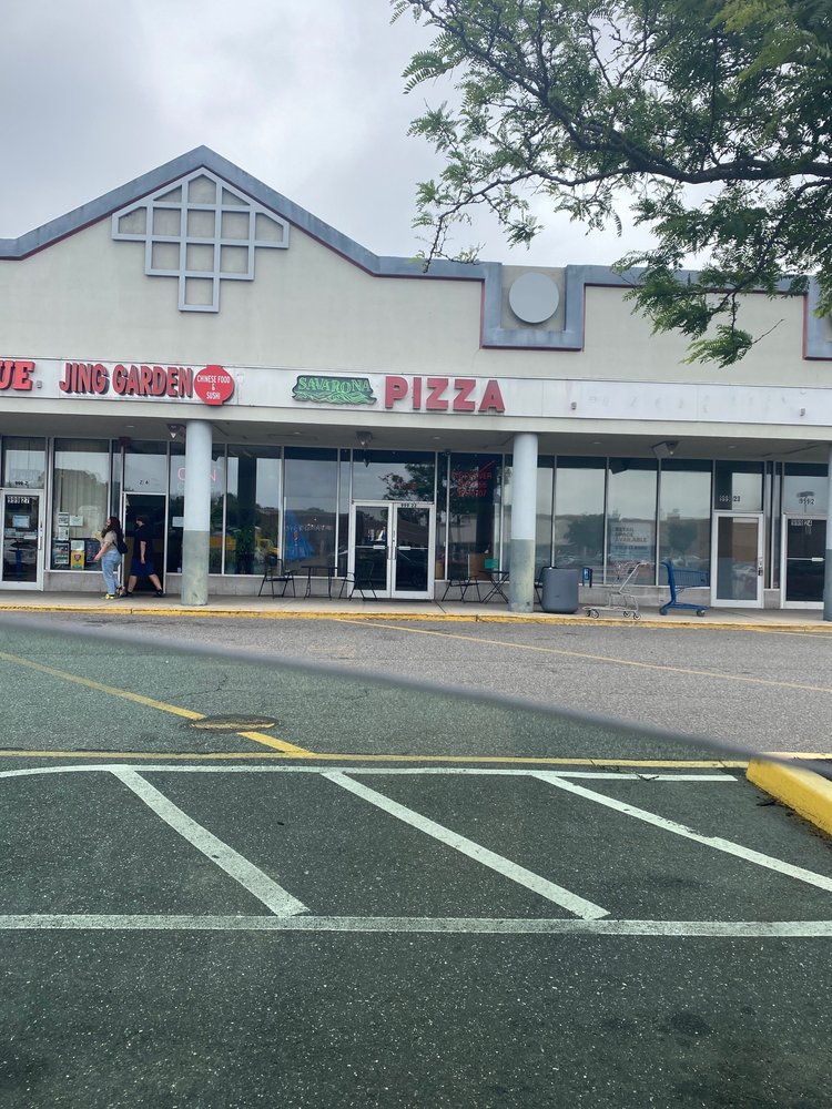 Savarona's Pizzeria photo 1