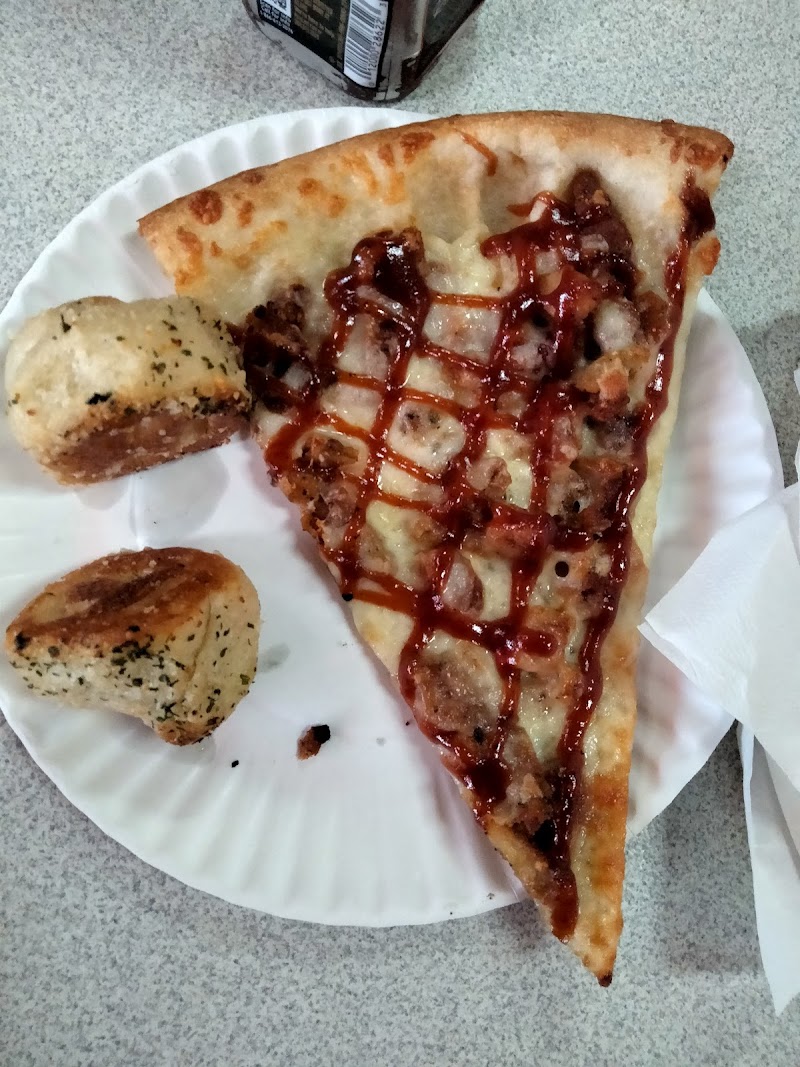 Savarona's Pizzeria photo 2