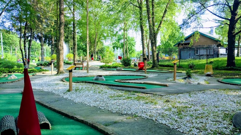 Saxon Woods Mini Golf photo 1