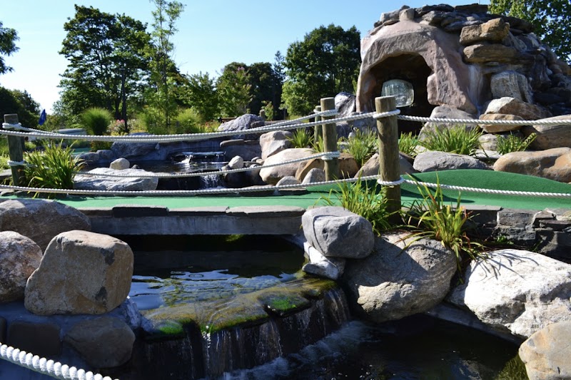 Sayville Falls Mini Golf photo 5
