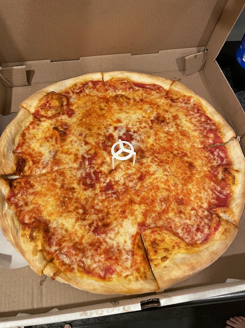 Sayville Pizza & Metros on main Italian Restaurant photo 4