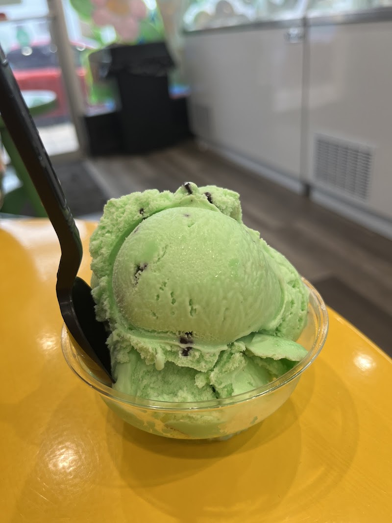 Scoops & Cones Cafe photo 1