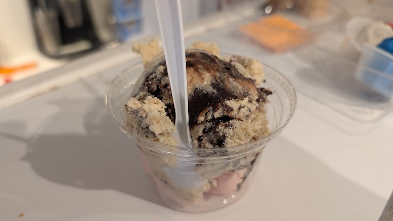 Scoops Ice Cream & Candy Shop photo 2