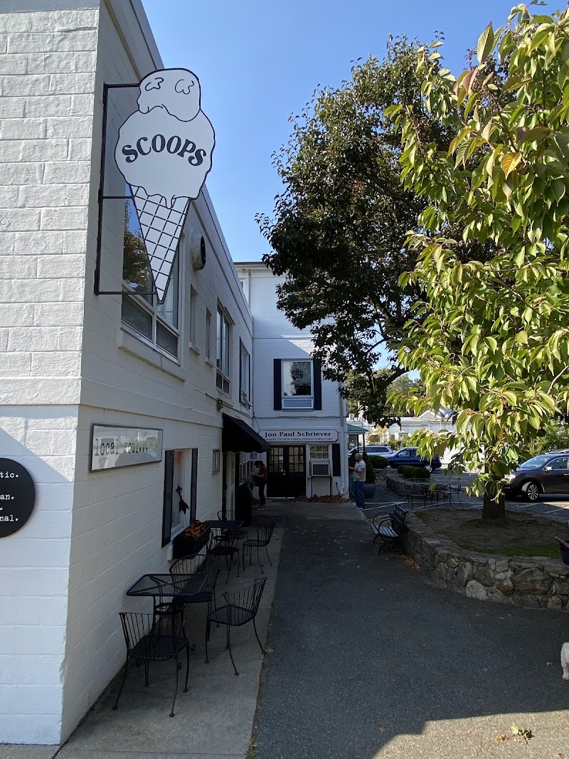 Scoops Ice Cream & Candy Shop photo 4