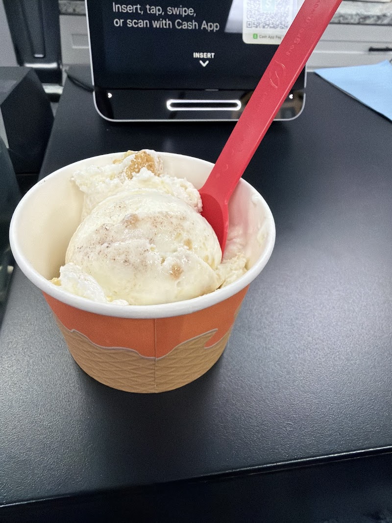 Scoops & Waffles photo 5