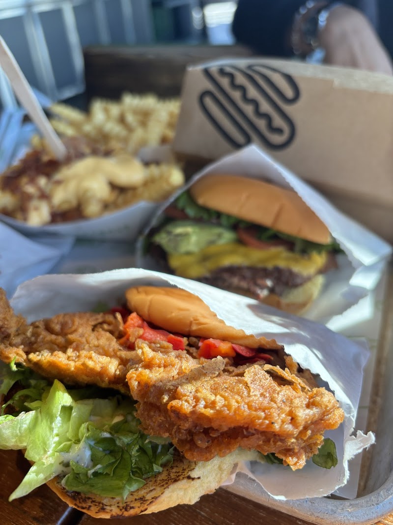Shake Shack Lake Grove photo 3