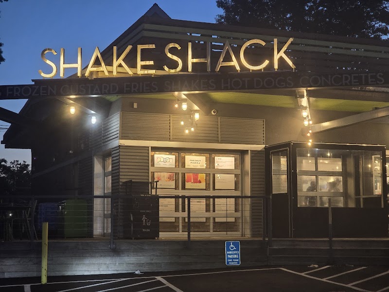Shake Shack Westport photo 3