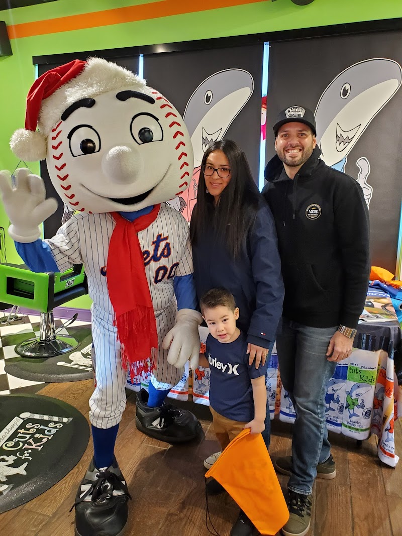 Sharkey's Cuts For Kids - Westport, CT photo 5