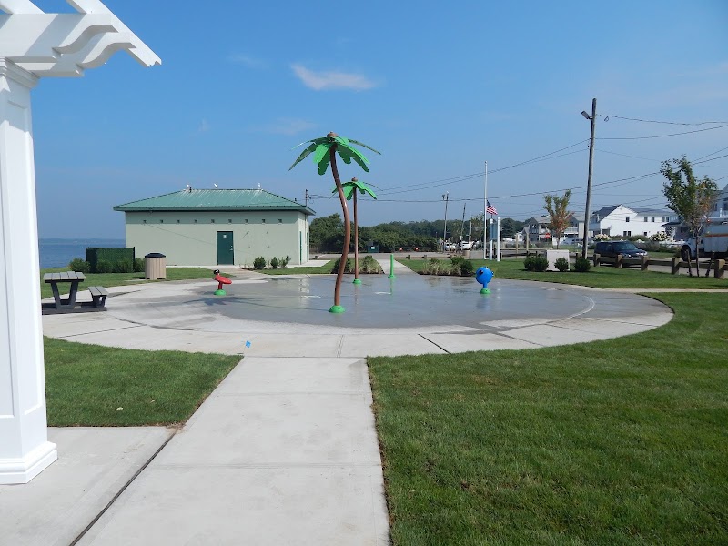 Shirley Beach photo 2
